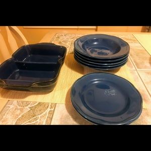 Blue plates, oven dish with 2 compartments